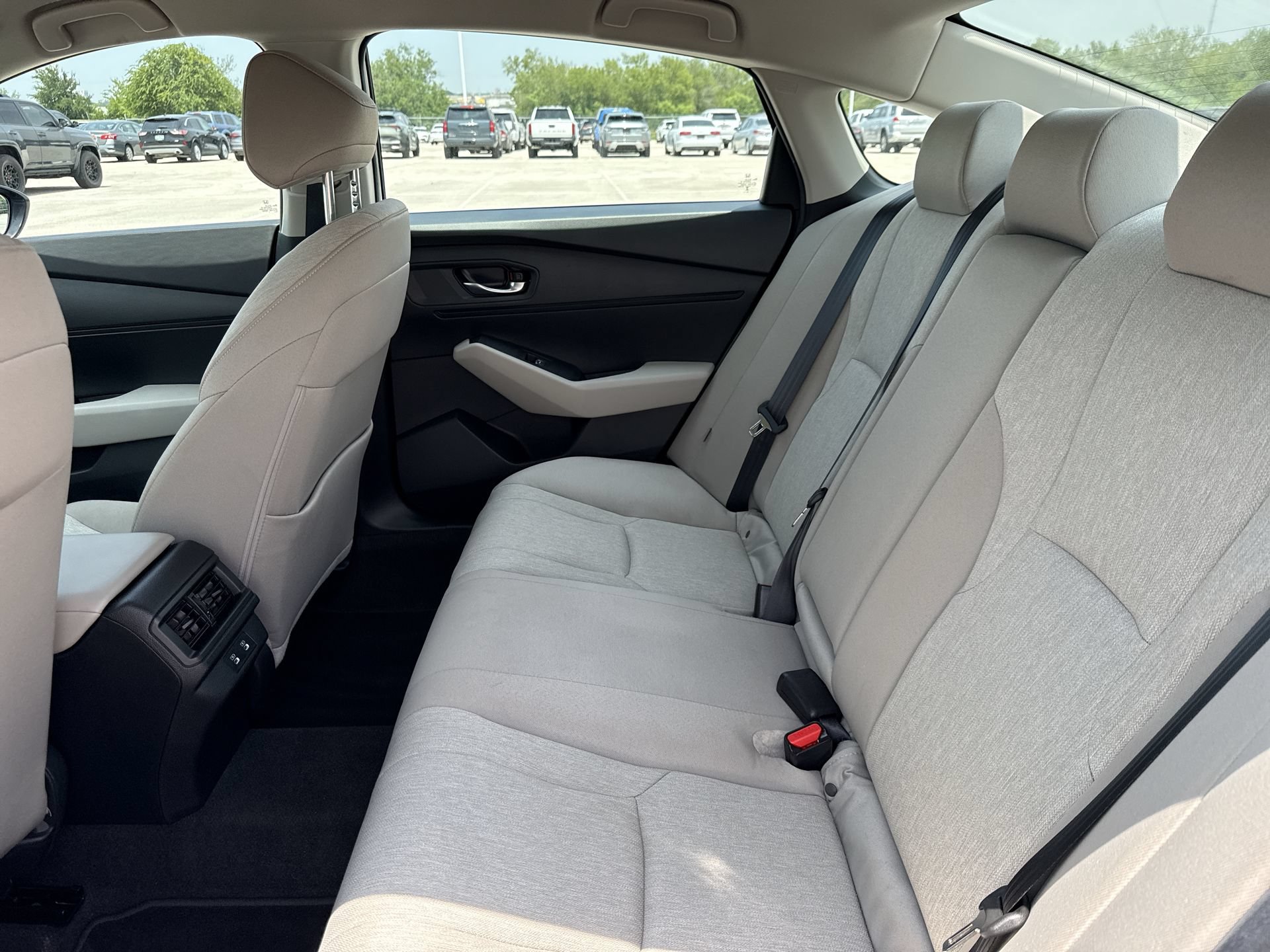 2025 Honda Accord LX - Photo 24