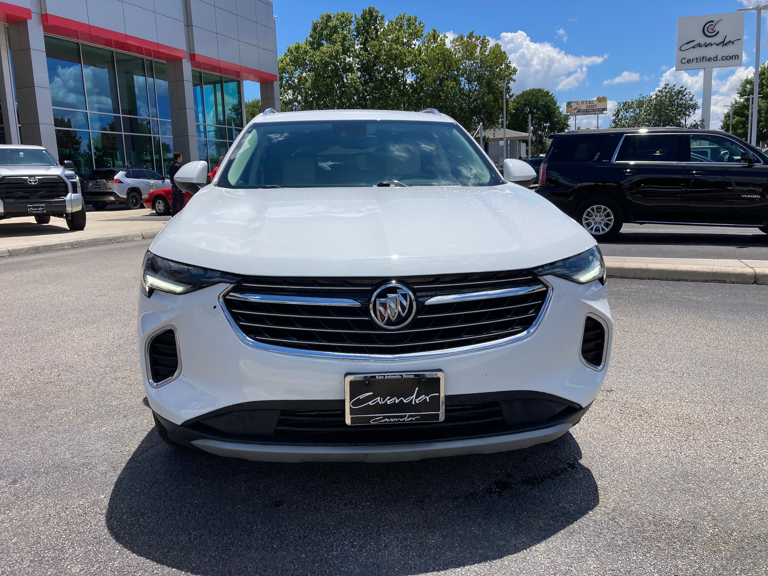 Used 2023 Buick Envision Essence with VIN LRBFZNR48PD067143 for sale in San Antonio, TX