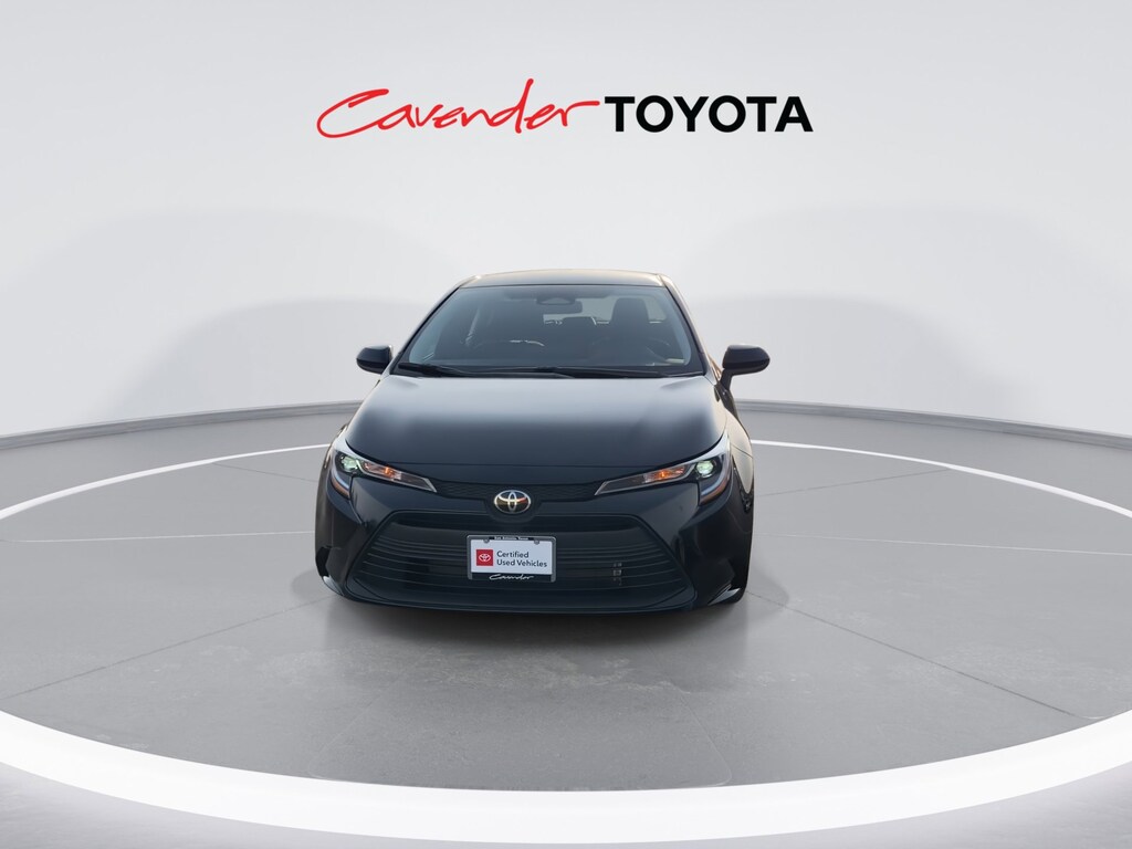 2026 Toyota Corolla LE photo 3
