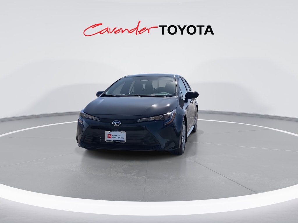 2026 Toyota Corolla LE photo 4