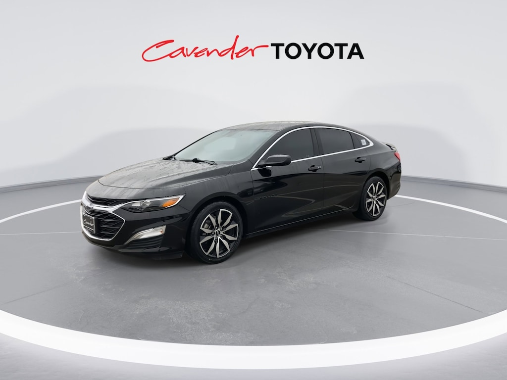 Used 2025 Chevrolet Malibu RS Sedan