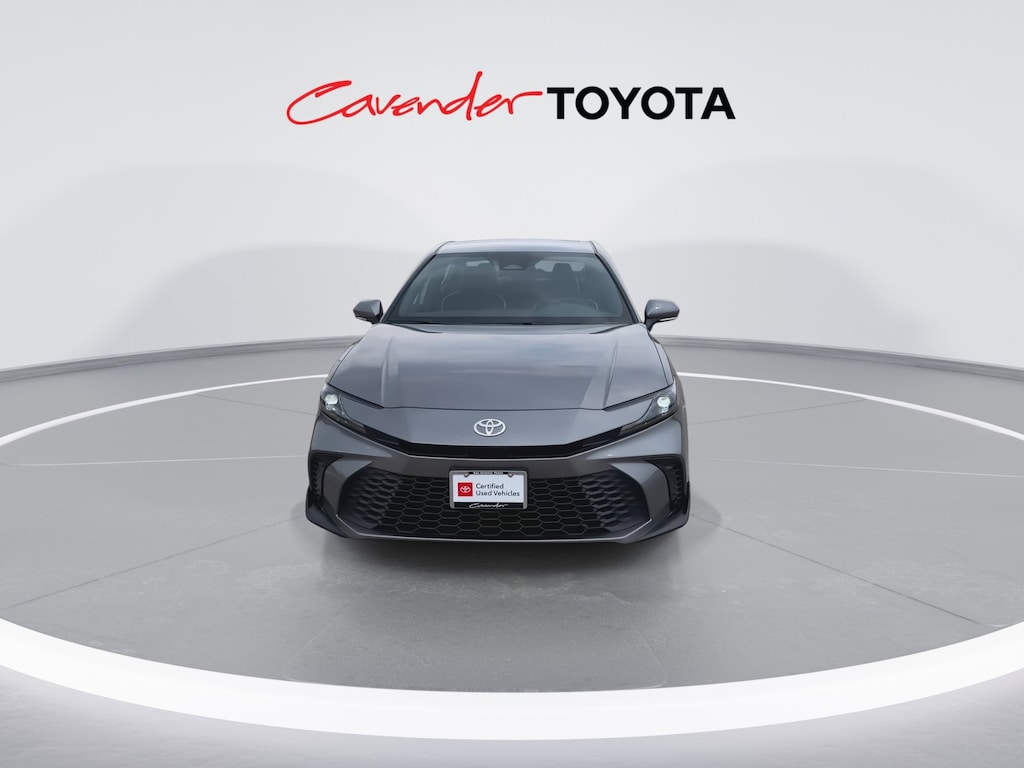 2026 Toyota Camry SE photo 3
