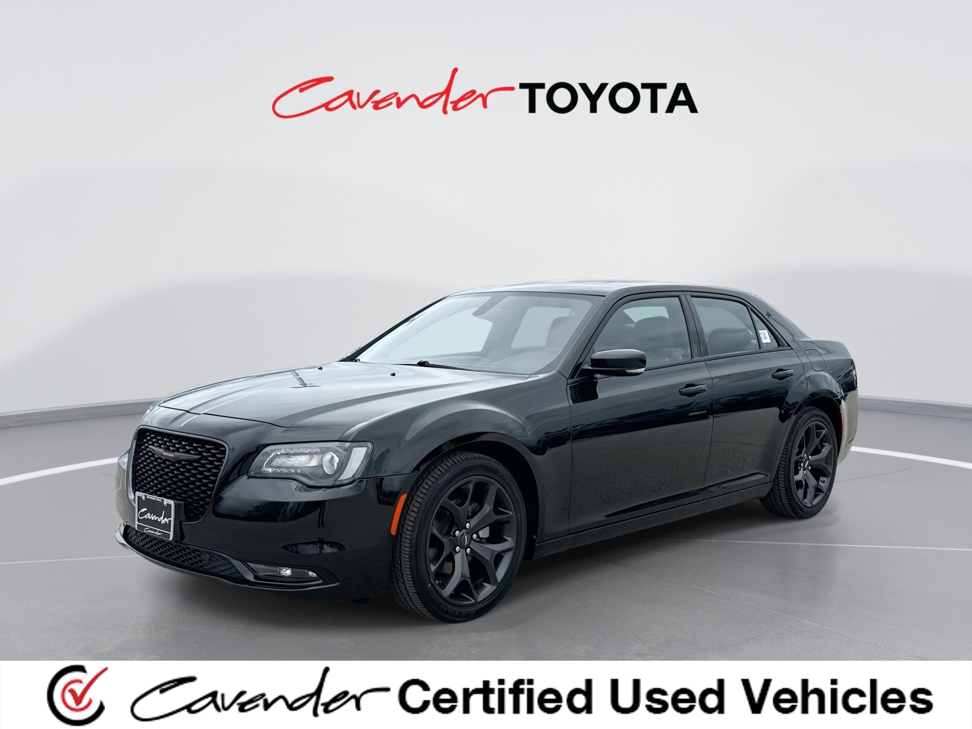 2023 Chrysler 300 S's photo