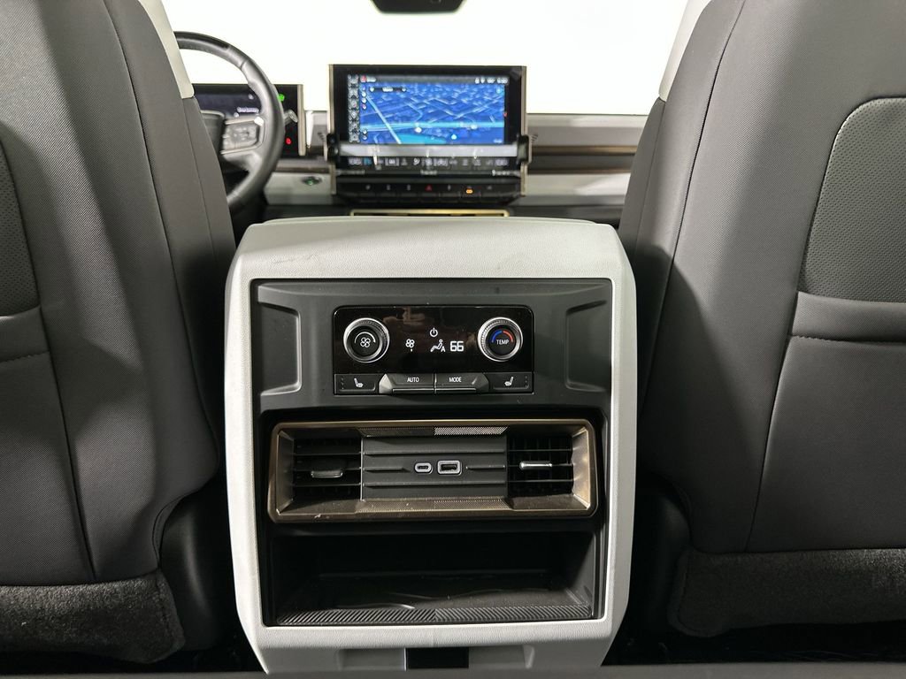 2024 GMC HUMMER EV 2X - Photo 22