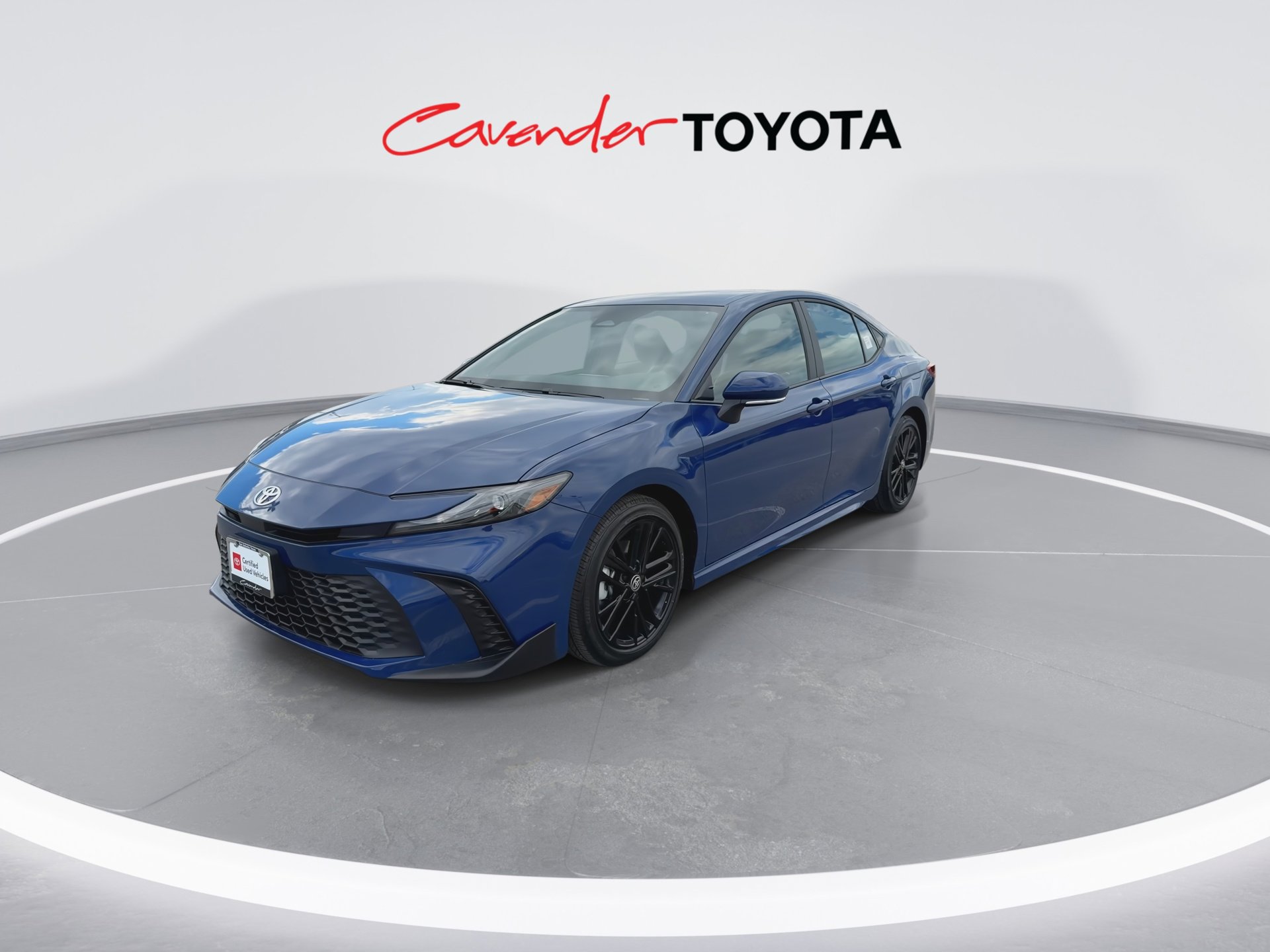 2025 Toyota Camry SE photo 4