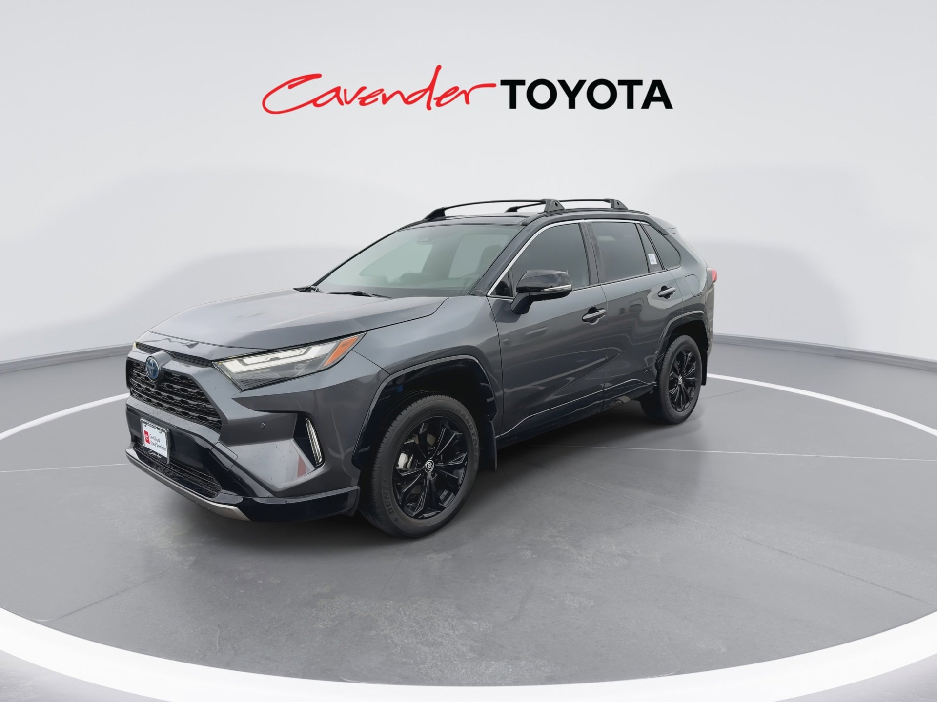 View vehicle photo 4