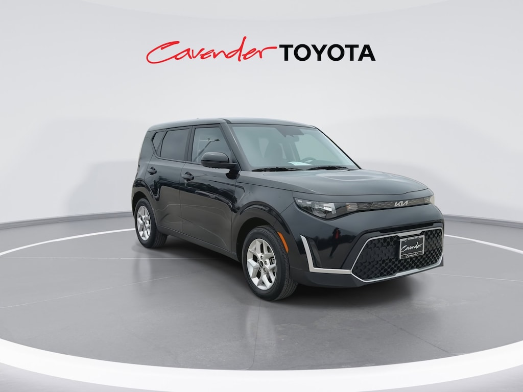 Used 2025 Kia Soul LX Technology Hatchback