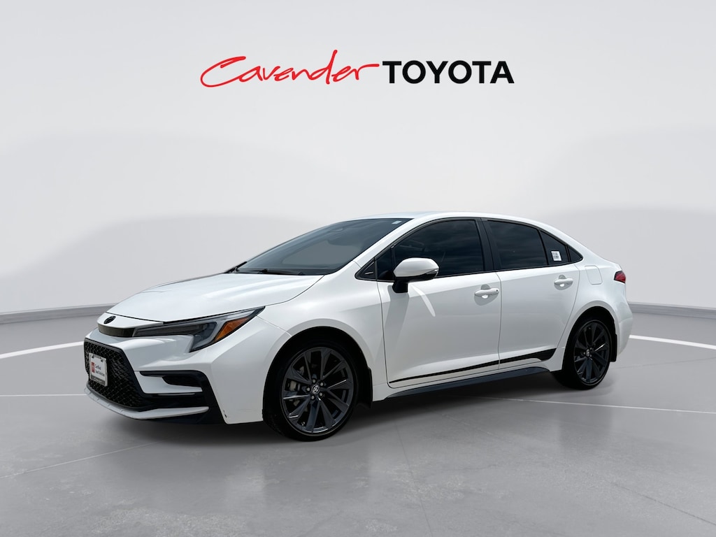 Used 2025 Toyota Corolla SE Sedan