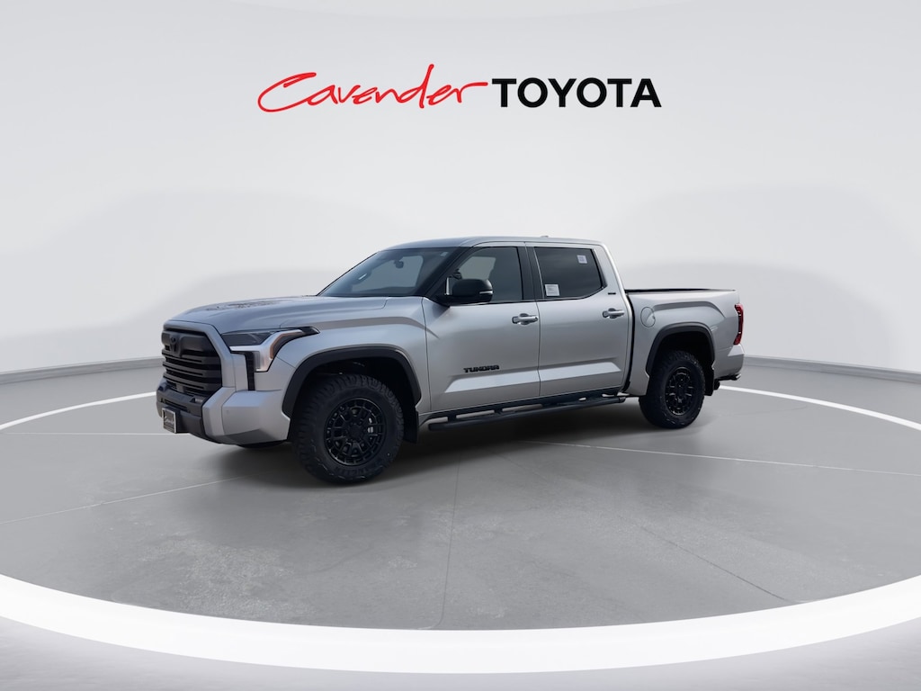 2026 Toyota Tundra SR5 CrewMax photo 4