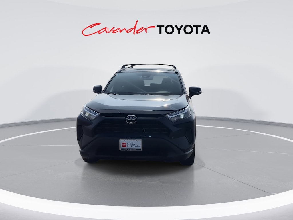 2023 Toyota RAV4 XLE photo 3