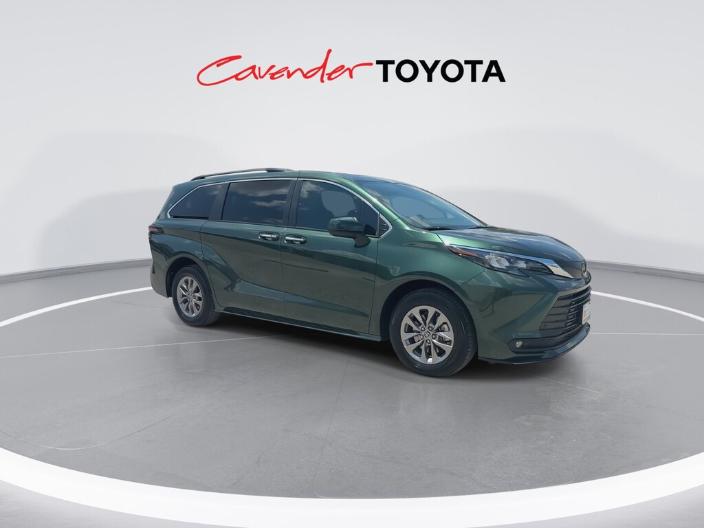 Certified 2026 Toyota Sienna XLE 8 Passenger Van Passenger Van