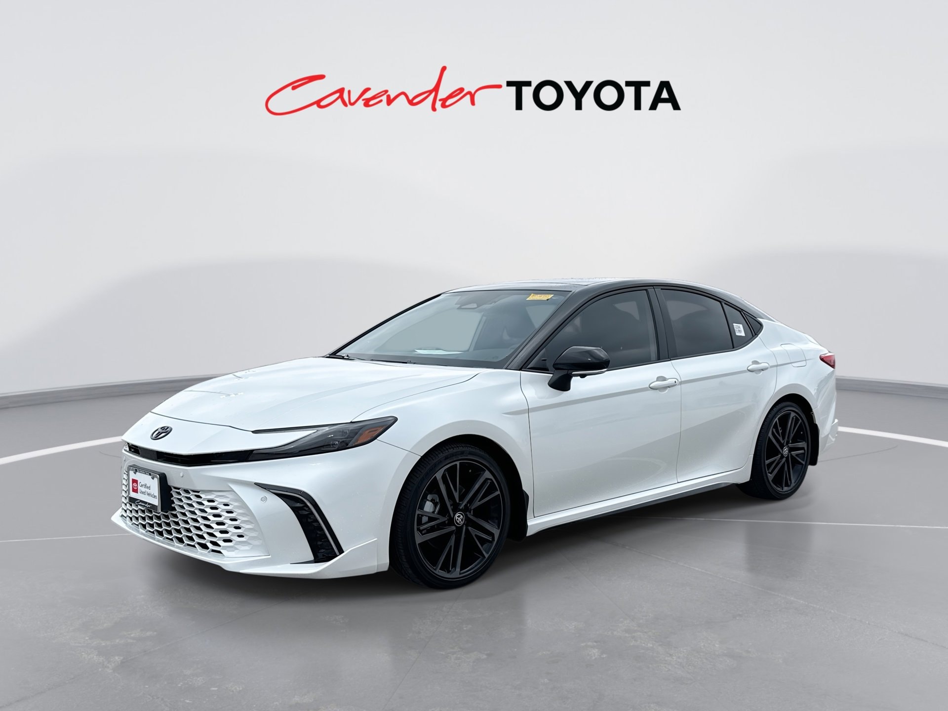 Wind Chill Pearl w Midnight Black Metallic Roof 2026 Toyota Camry XSE FWD Sedan Front-Wheel Drive Continuously Variable Transmission