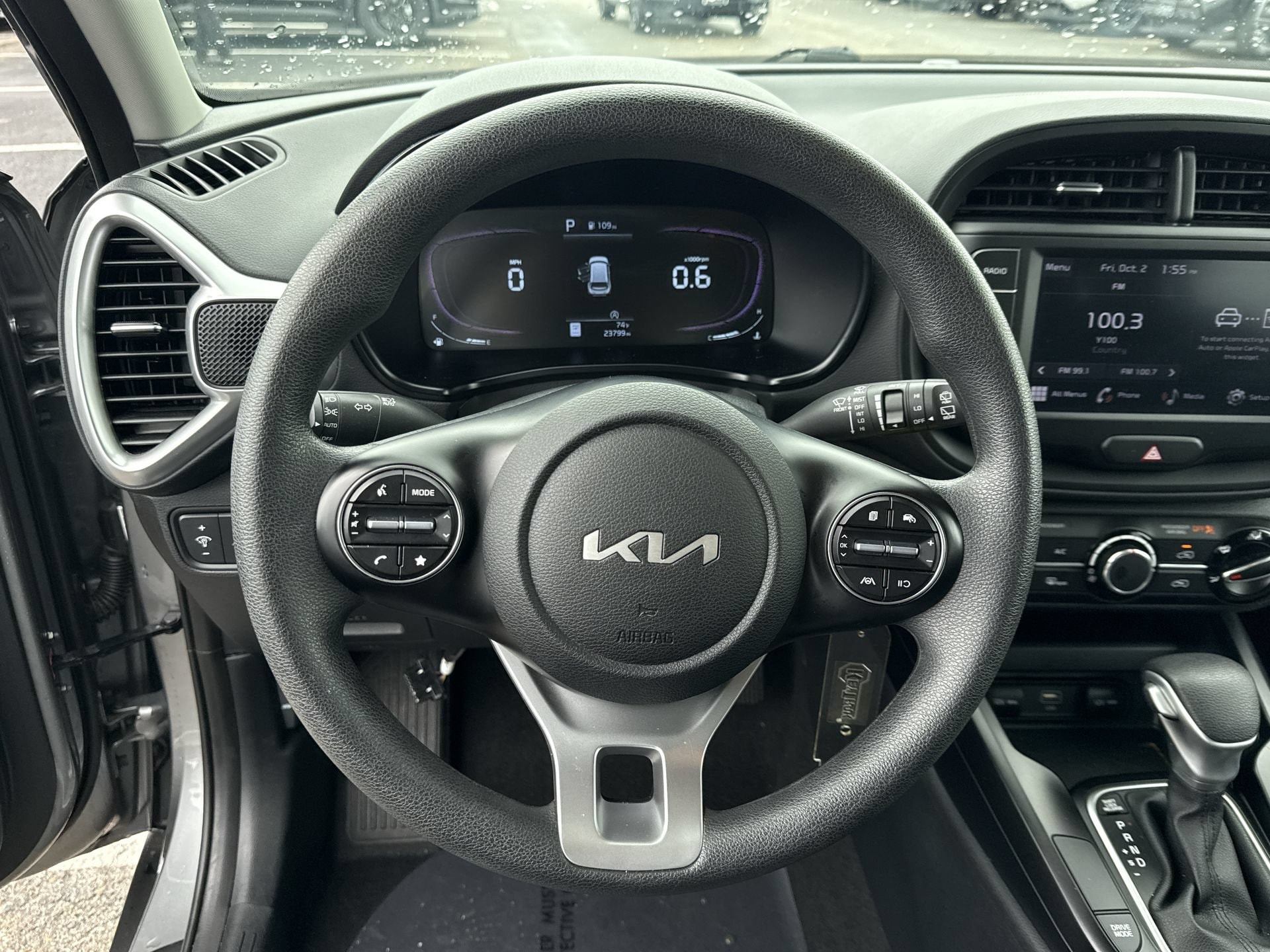 2025 Kia Soul LX - Photo 11
