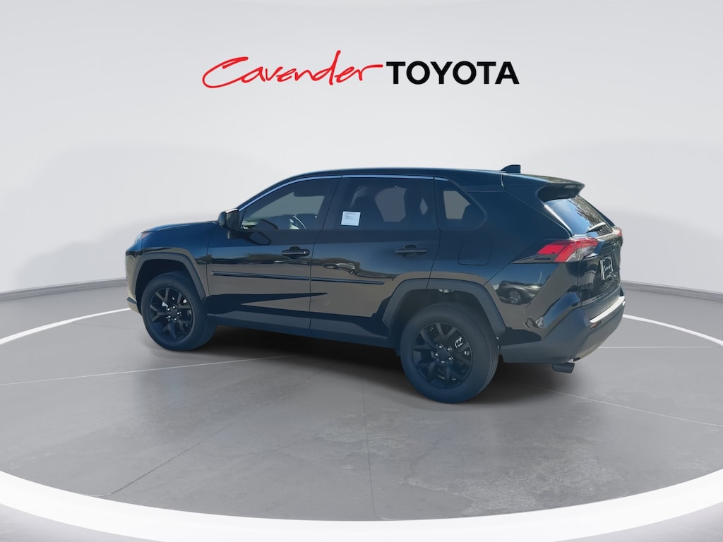 2025 Toyota RAV4 LE photo 4