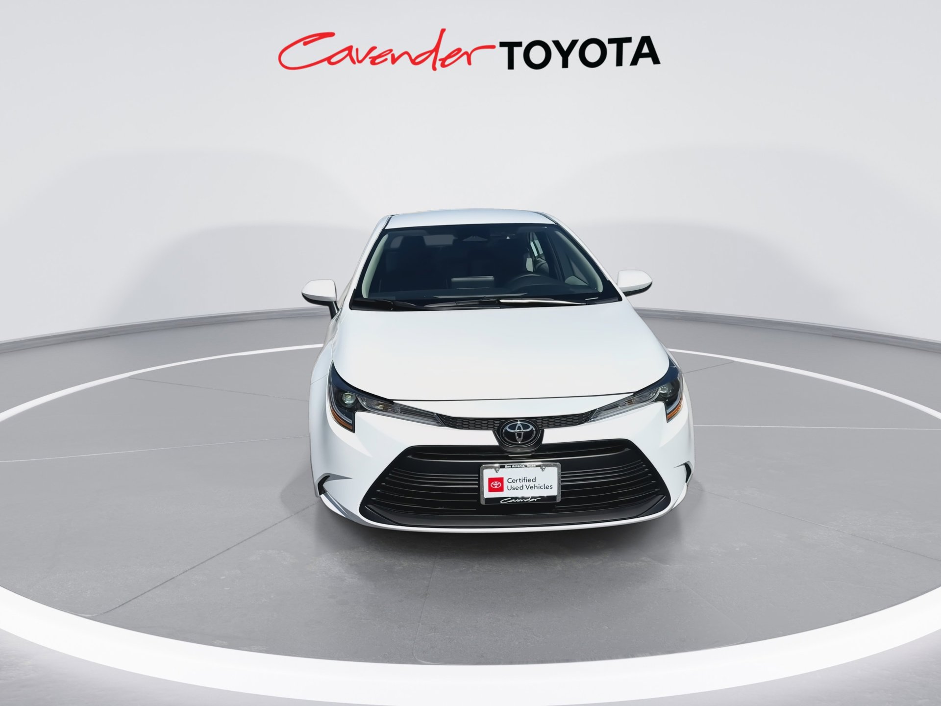 2025 Toyota Corolla LE photo 2