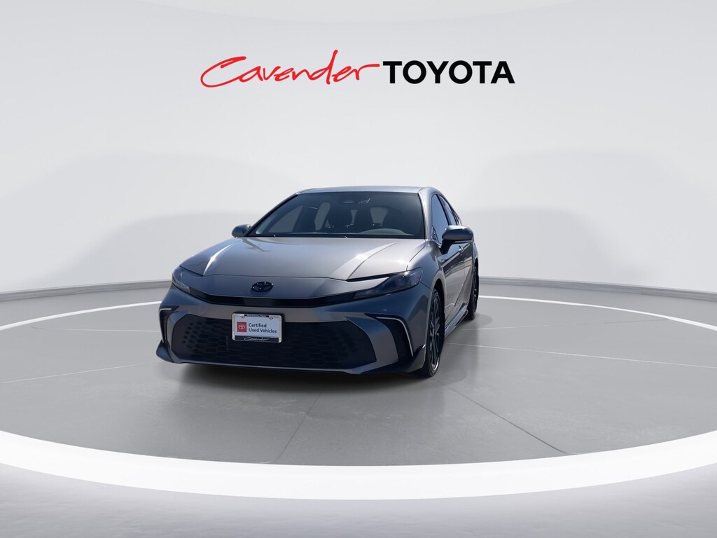 2026 Toyota Camry SE photo 3