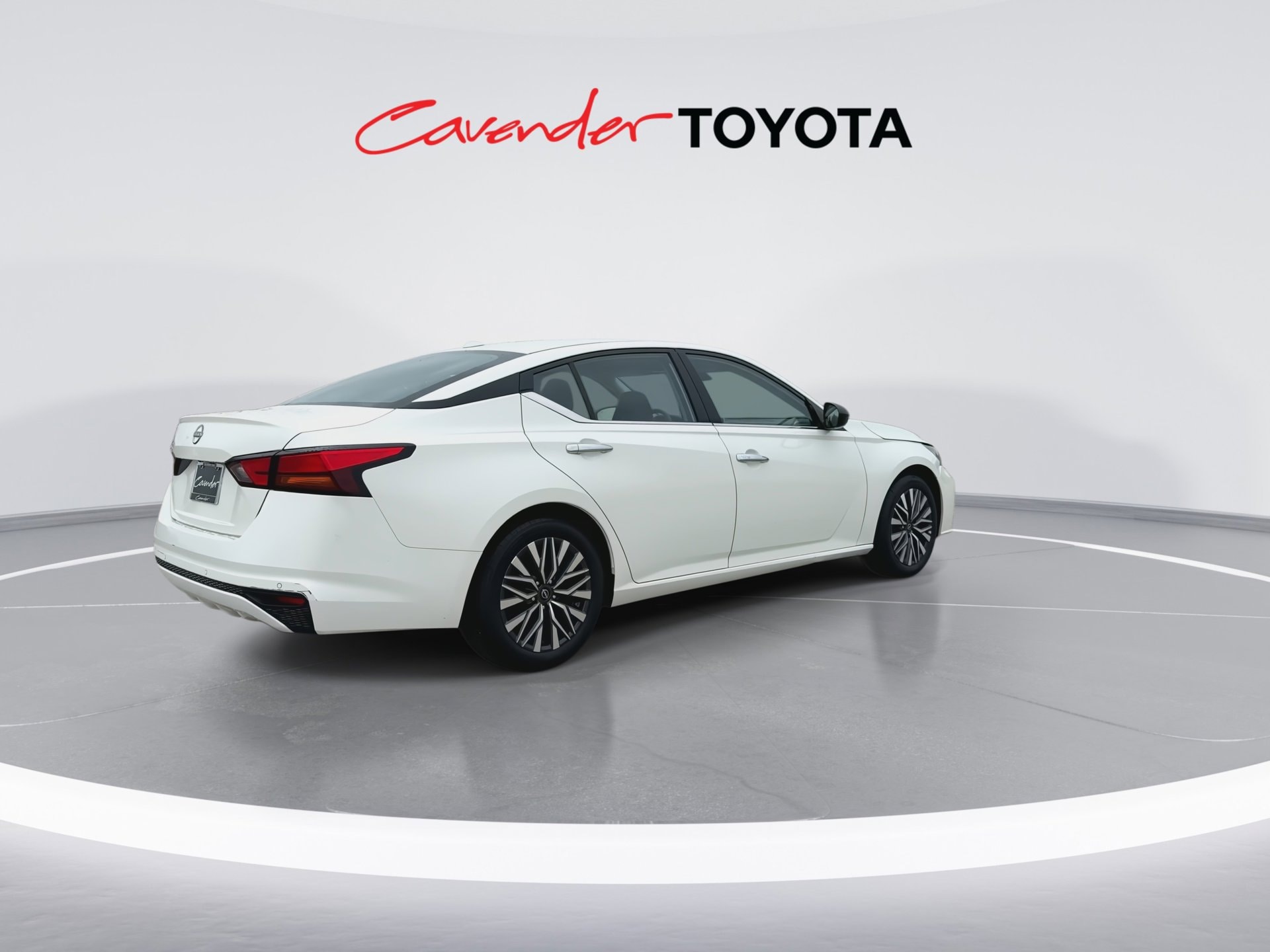 2025 Nissan Altima SV - Photo 8