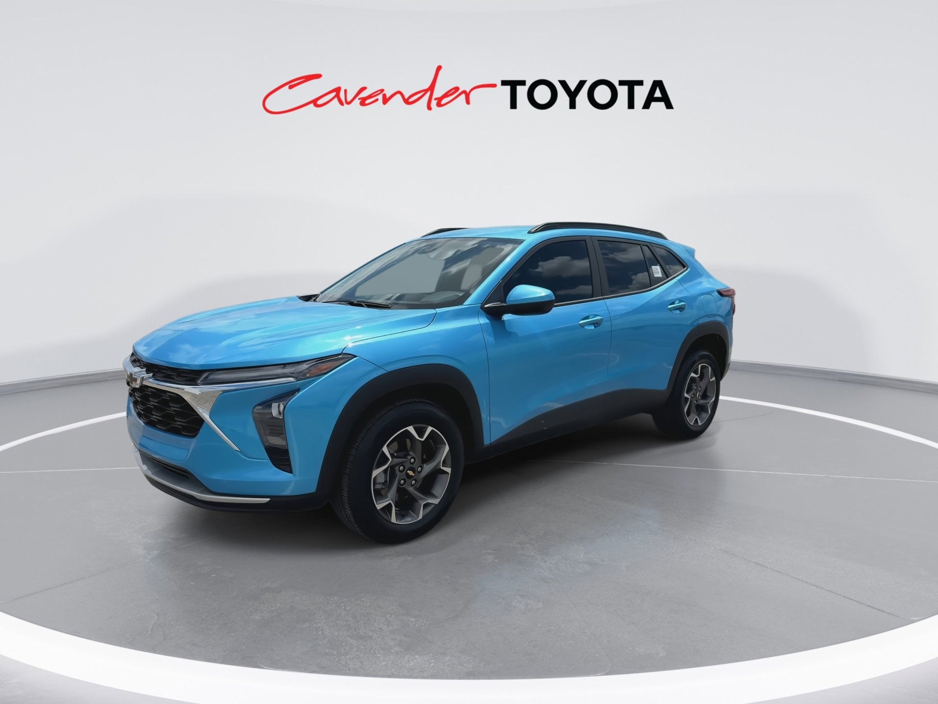 View vehicle photo 4