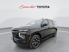 Used 2025 Chevrolet Suburban RST SUV near Boerne, TX