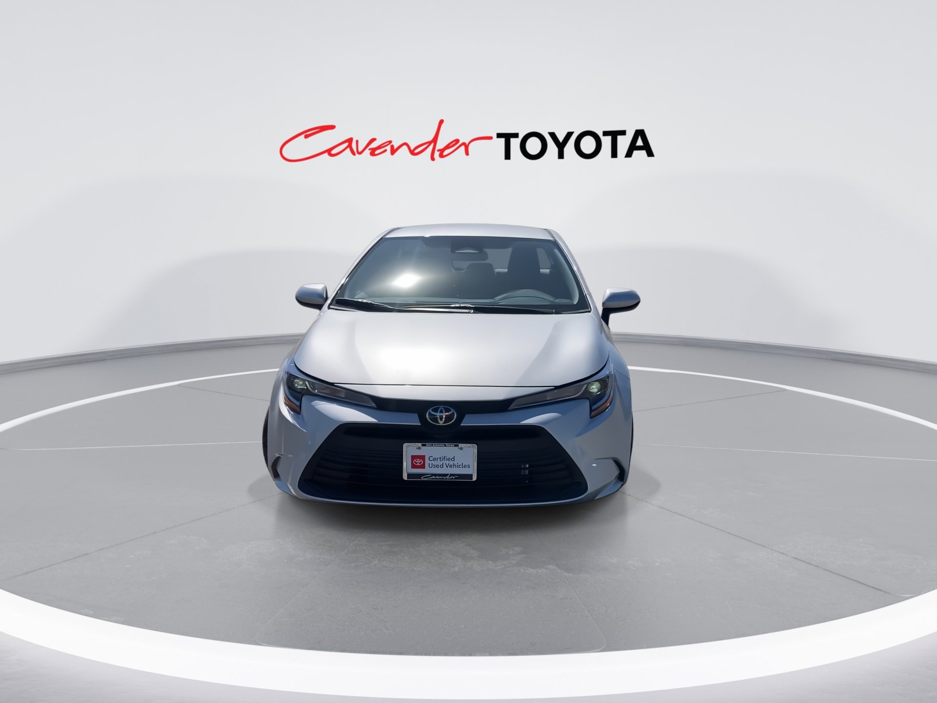 2025 Toyota Corolla LE photo 3