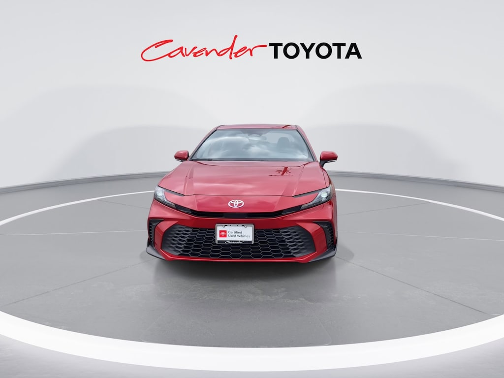 2026 Toyota Camry SE photo 4