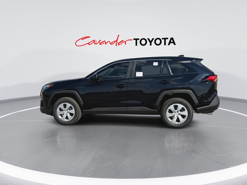 2025 Toyota RAV4 LE photo 5