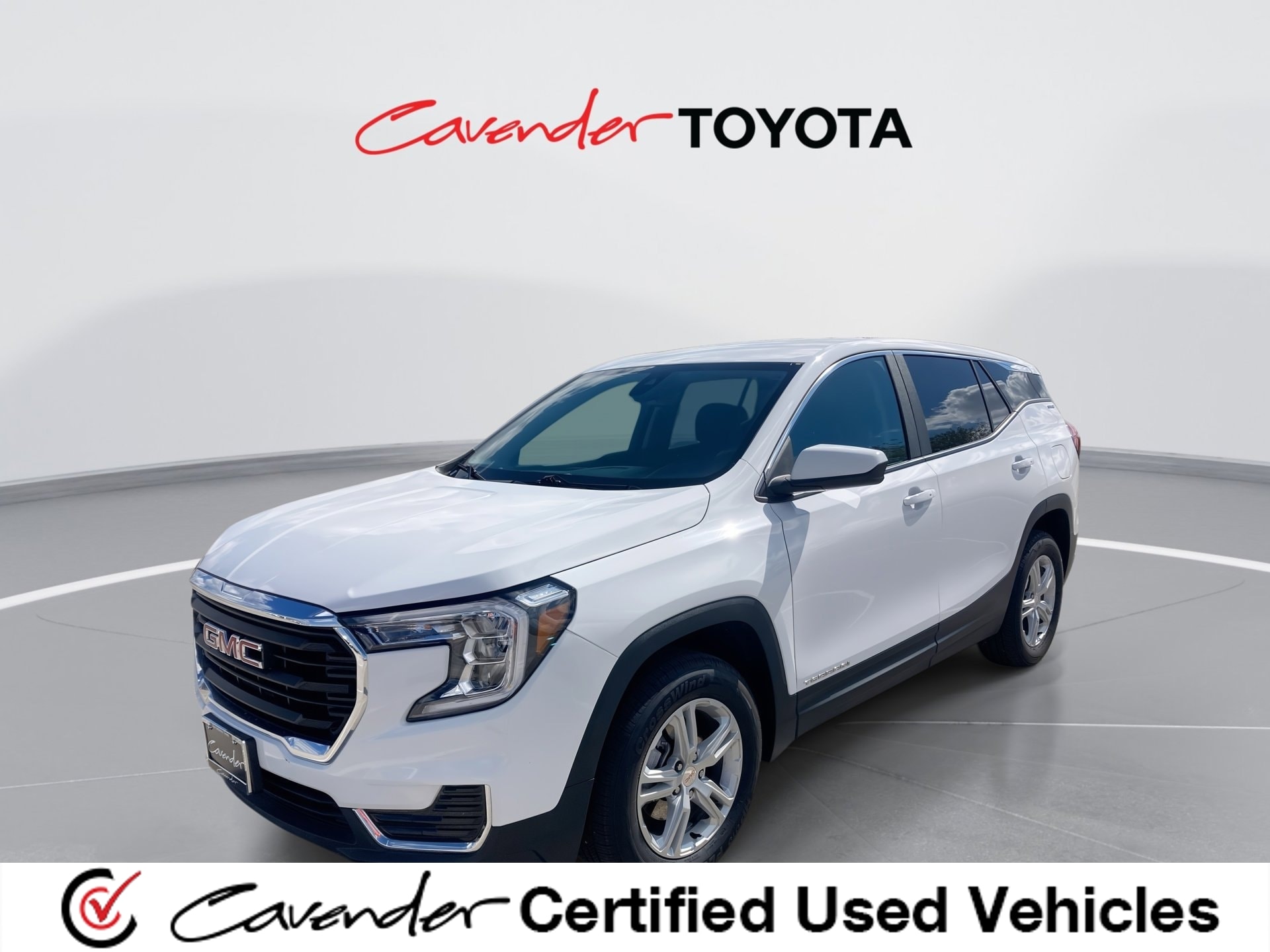 2024 GMC Terrain SLE's photo