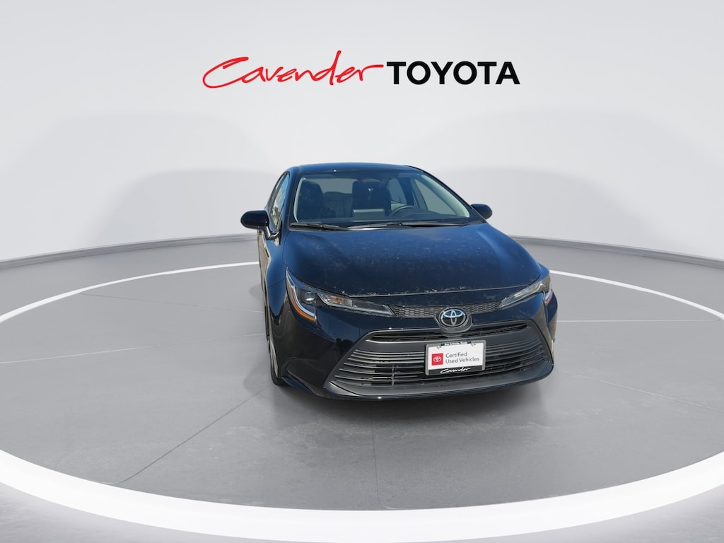 2026 Toyota Corolla LE photo 4