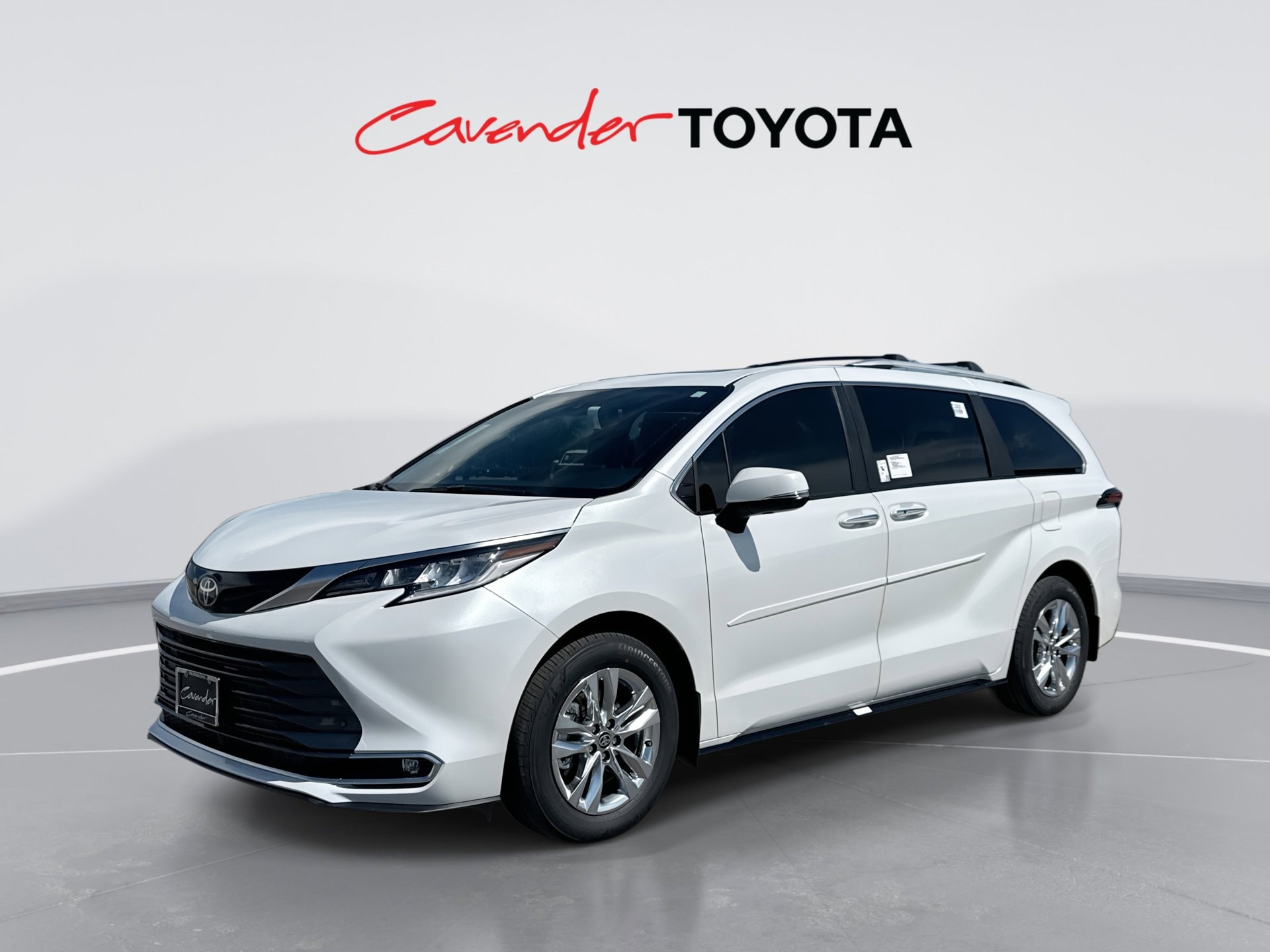 2026 Toyota Sienna Limited 7-Passenger Hybrid FWD's photo