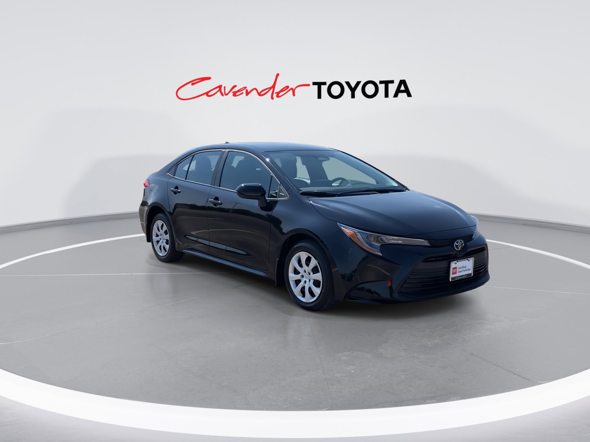 2025 Toyota Corolla LE photo 2