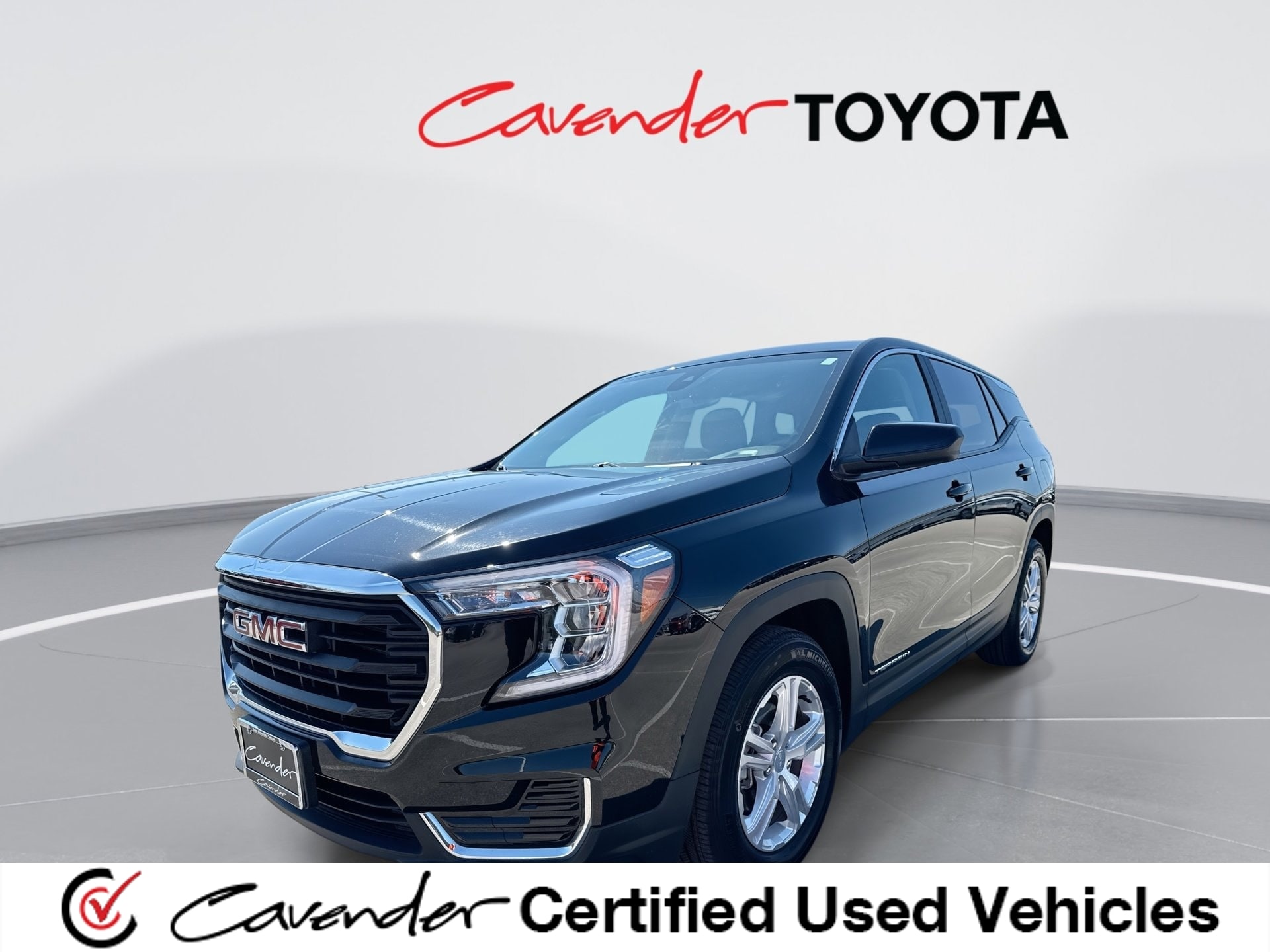 2024 GMC Terrain SLE's photo