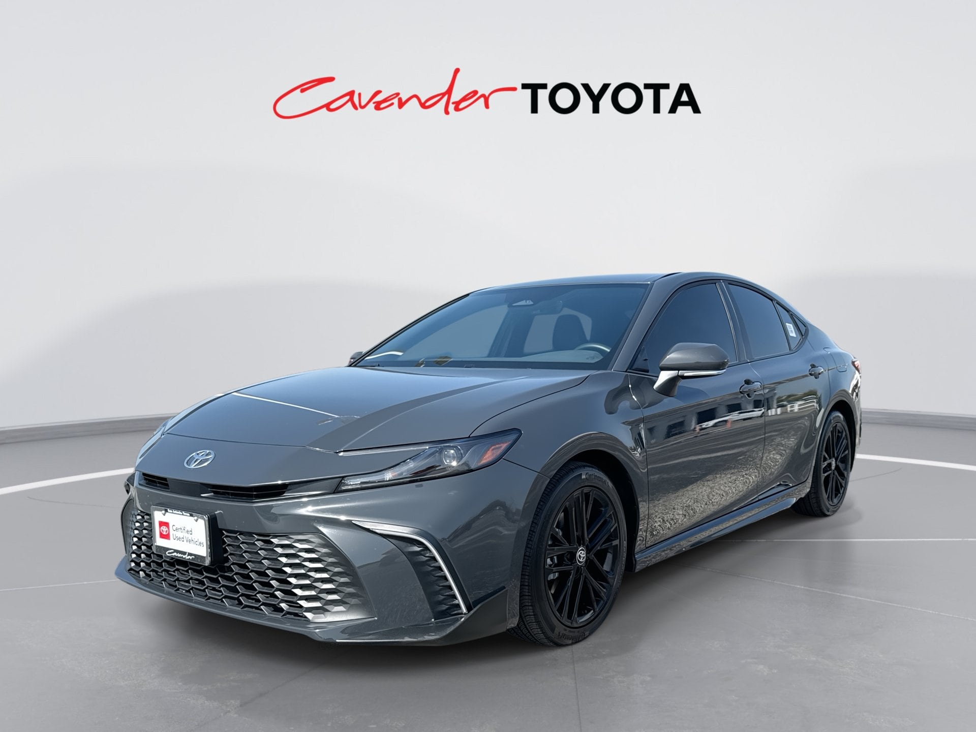  2026 Toyota Camry SE FWD   