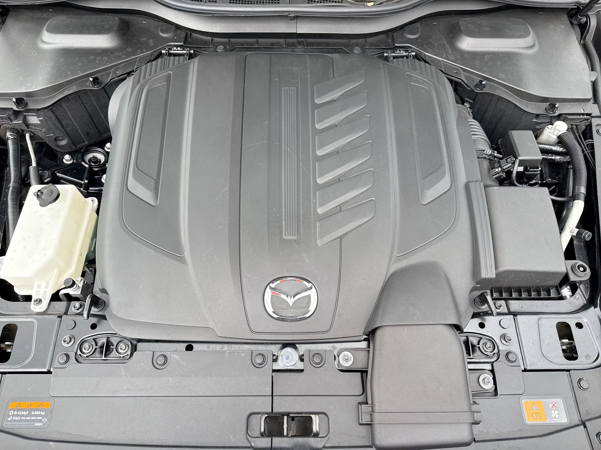 2025 Mazda CX-90 Preferred Package - Photo 18