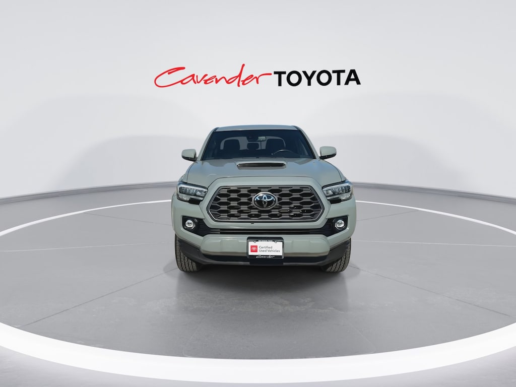 2023 Toyota Tacoma TRD Sport photo 2