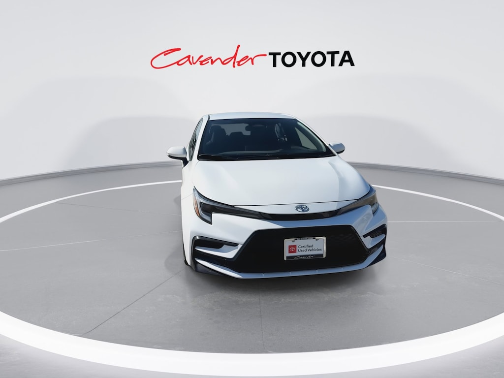 2026 Toyota Corolla SE photo 3