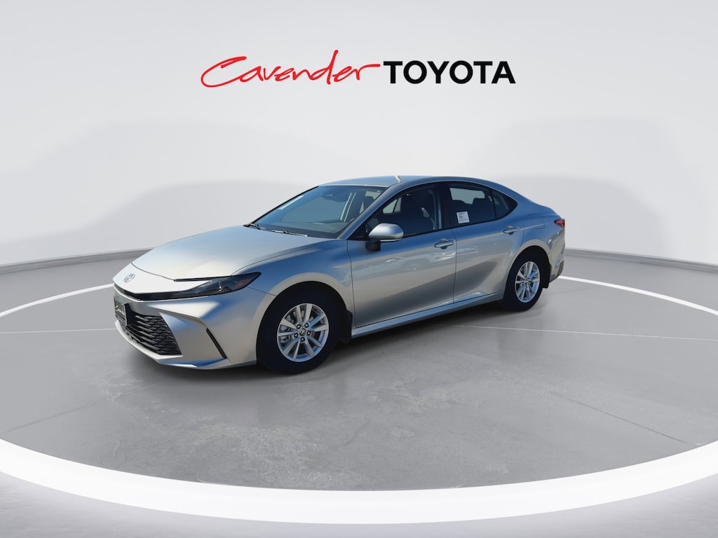 2026 Toyota Camry LE photo 4