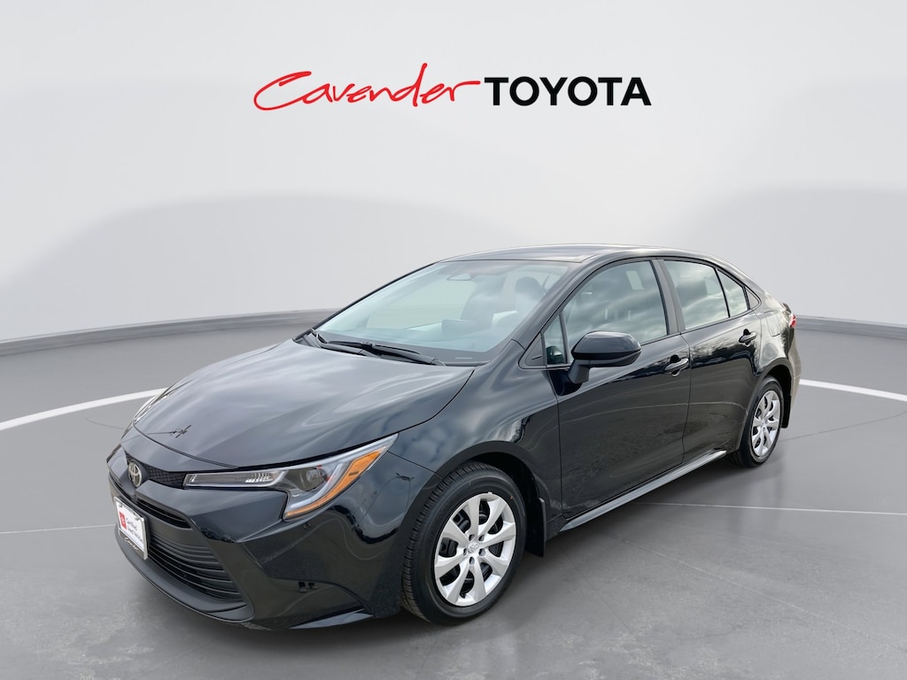 2026 Toyota Corolla LE photo 2