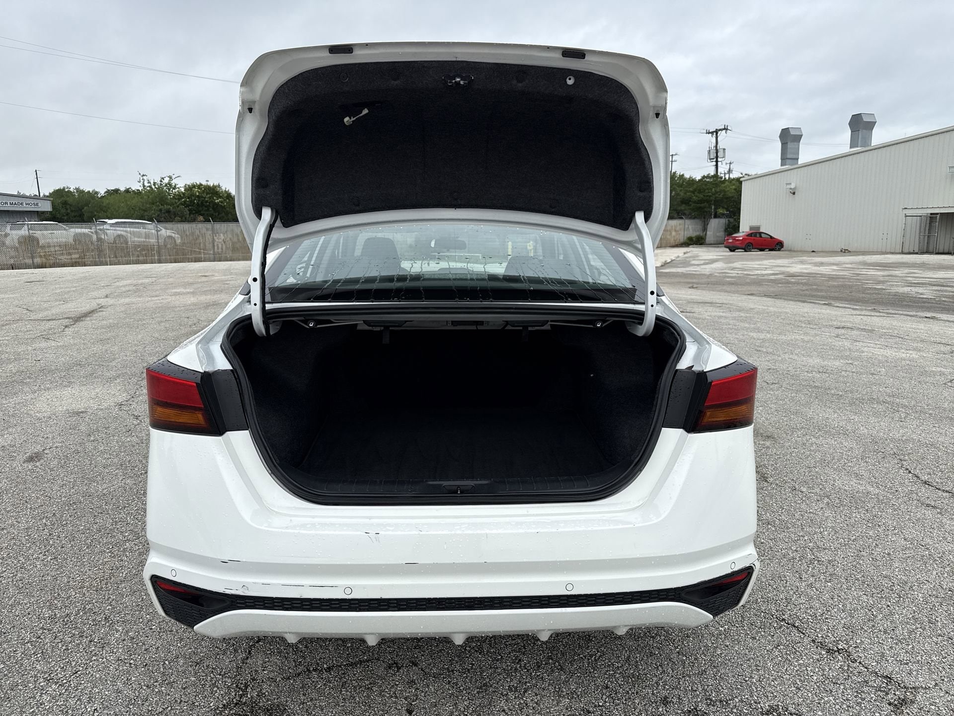 2025 Nissan Altima SV - Photo 20