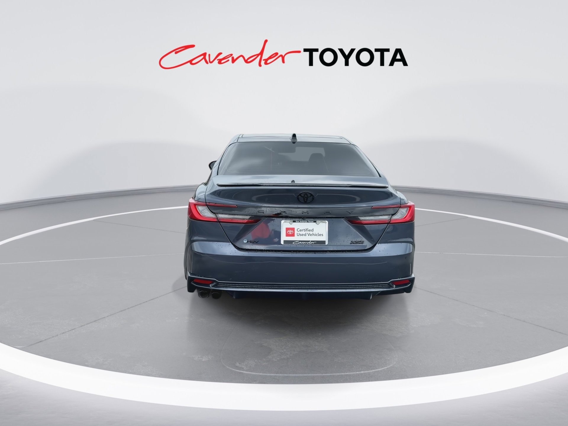 View vehicle photo 7