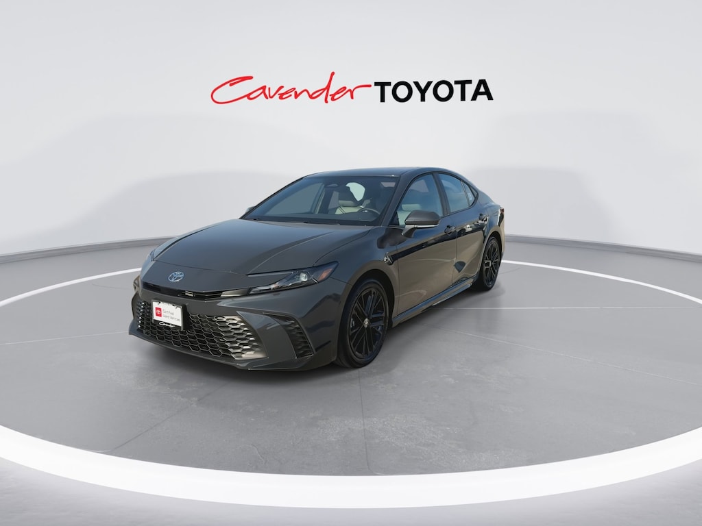 2026 Toyota Camry SE photo 4