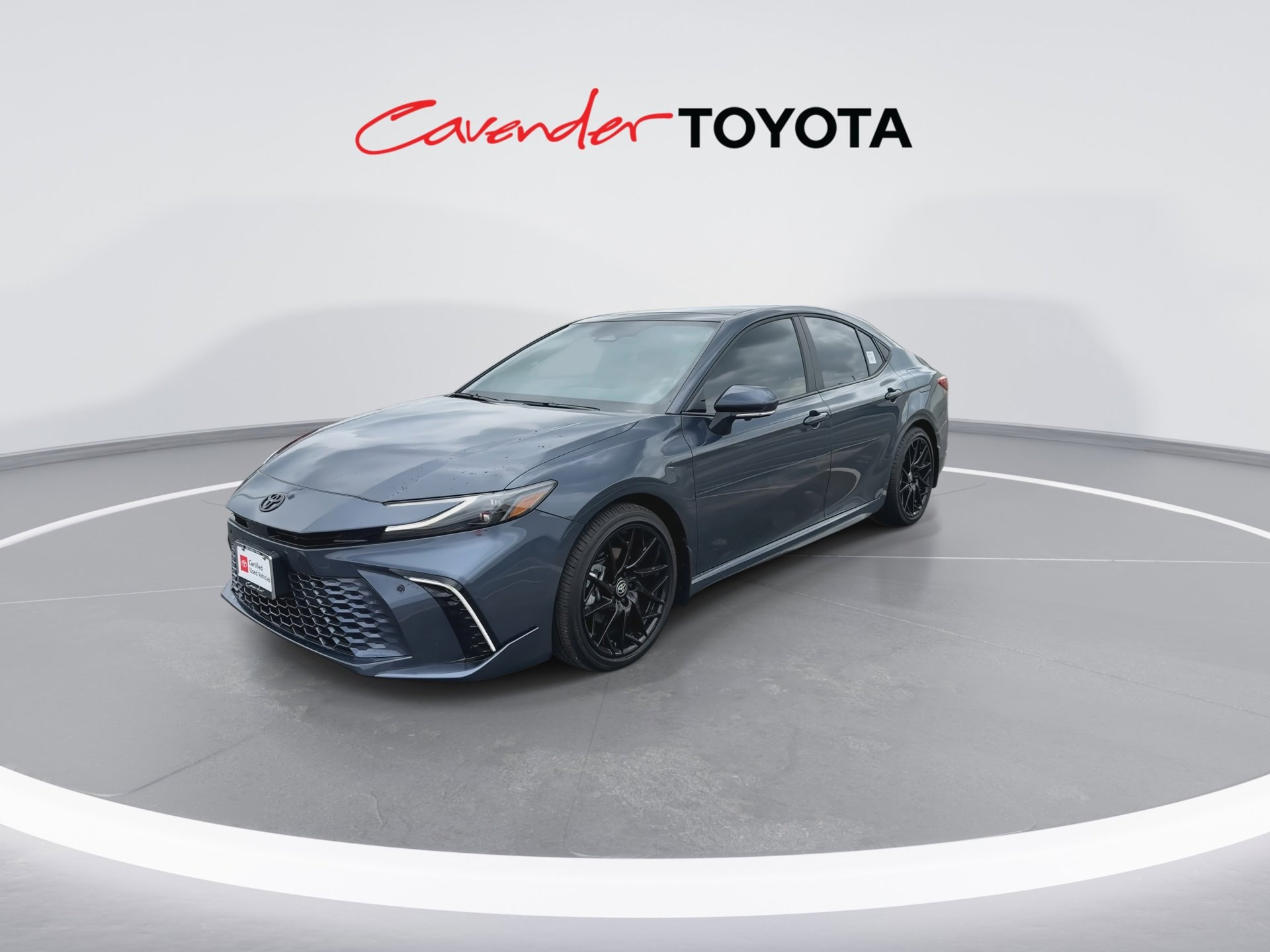 View vehicle photo 4