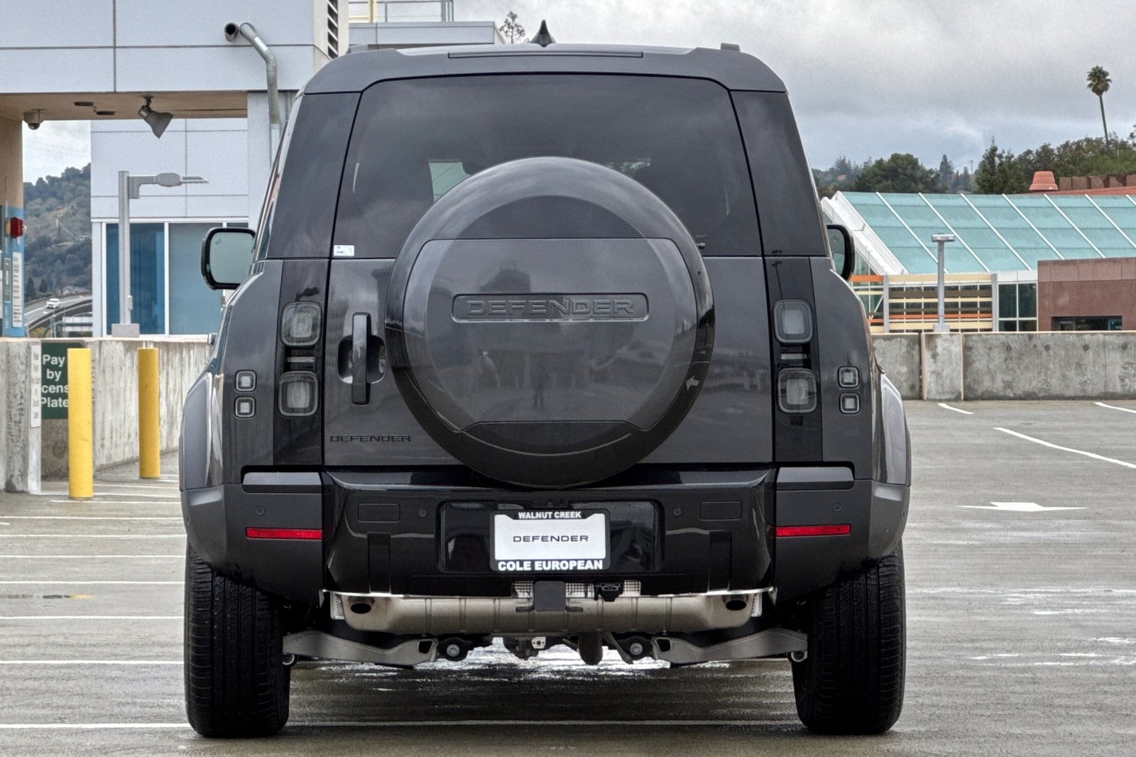 2026 Land Rover Defender 110 S photo 4