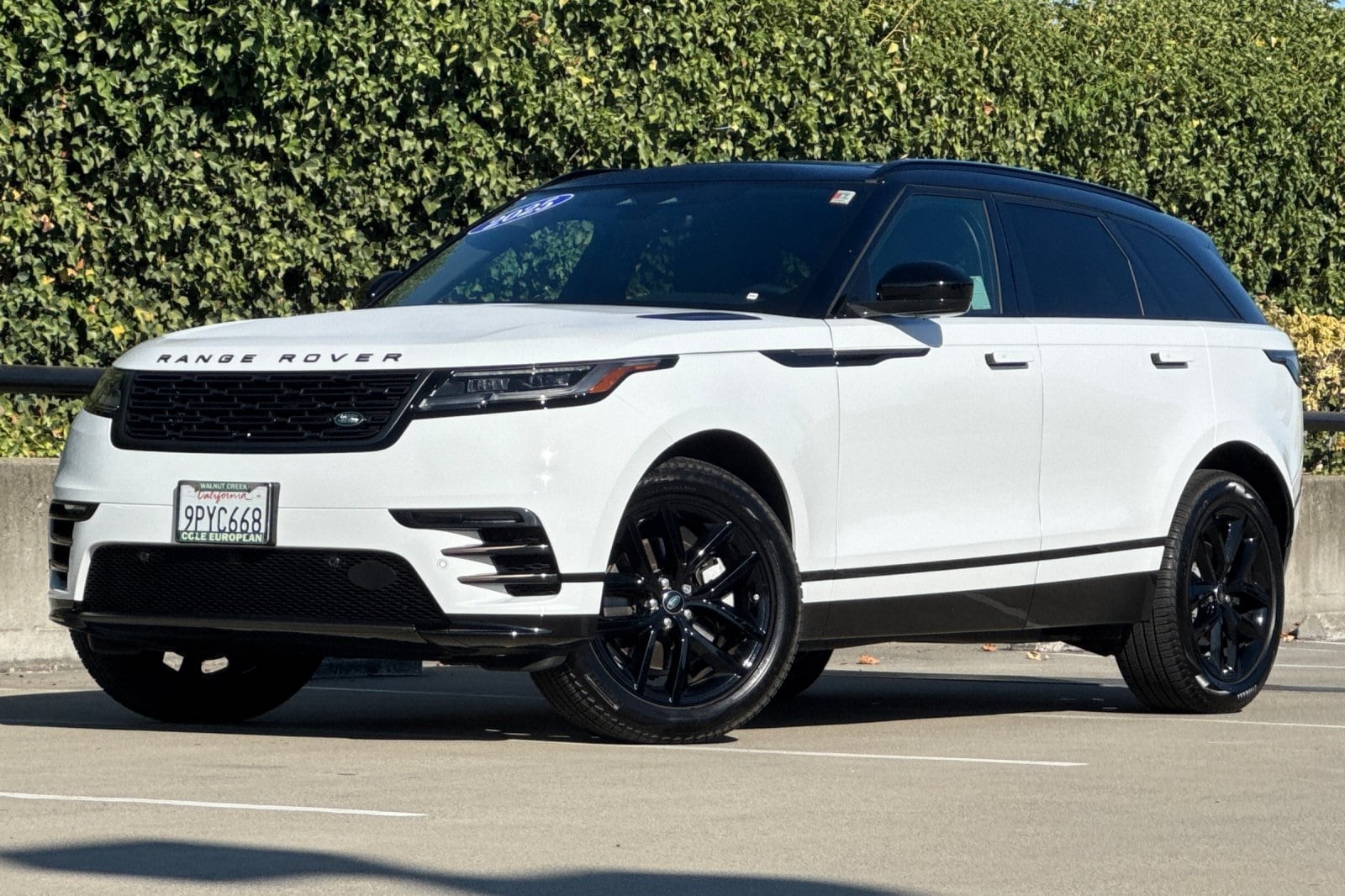 2025 Land Rover Range Rover Velar