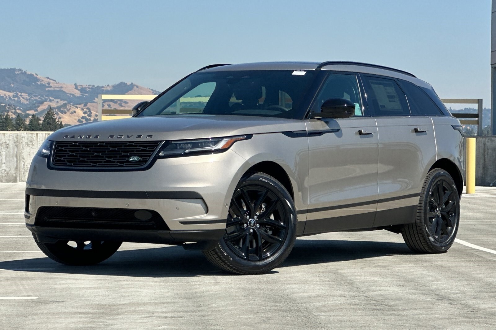 2026 Land Rover Range Rover Velar