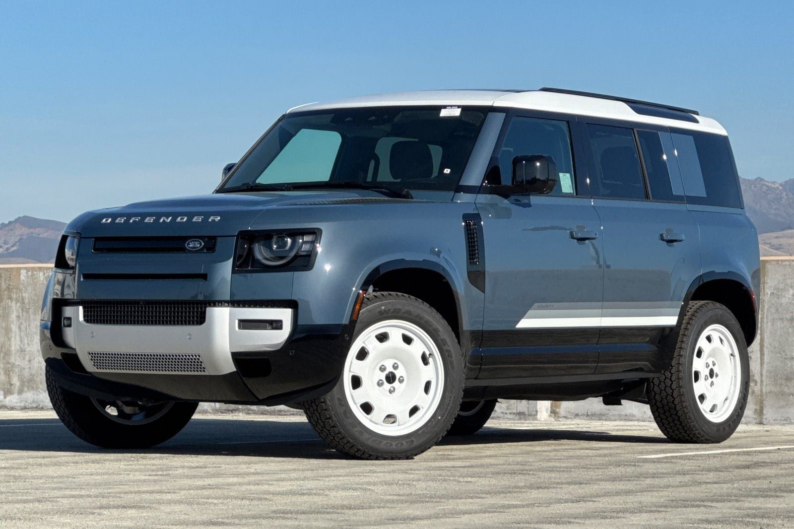 2026 Land Rover Defender 110 S P300's photo