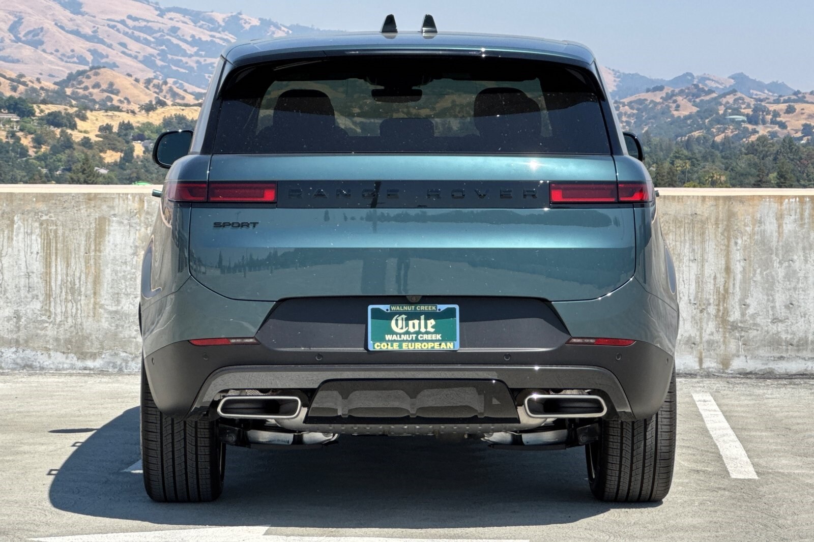 2025 Land Rover Range Rover Sport SE photo 4
