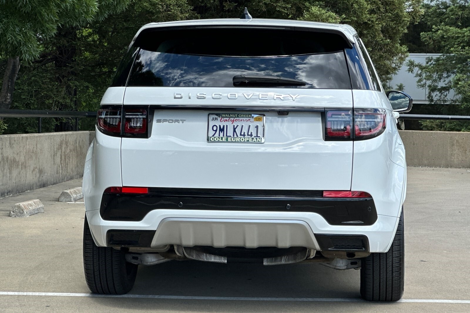 2024 Land Rover Discovery Sport S photo 4