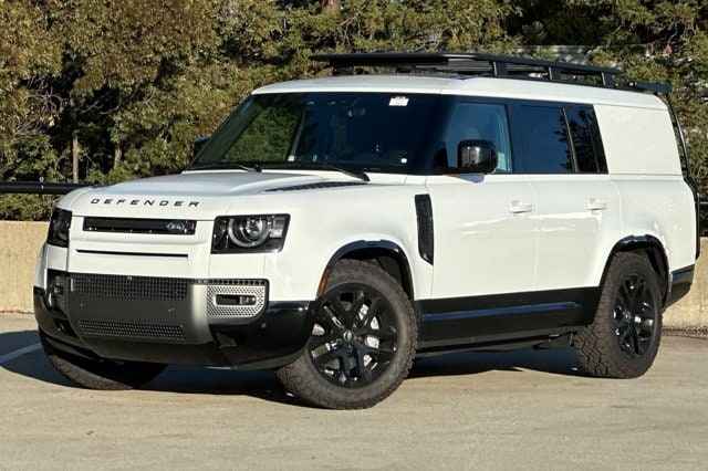 2024 Land Rover Defender Outbound's photo