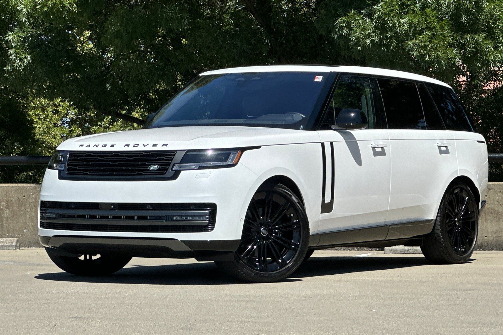 2023 Land Rover Range Rover 3.0 SE LWB 7's photo