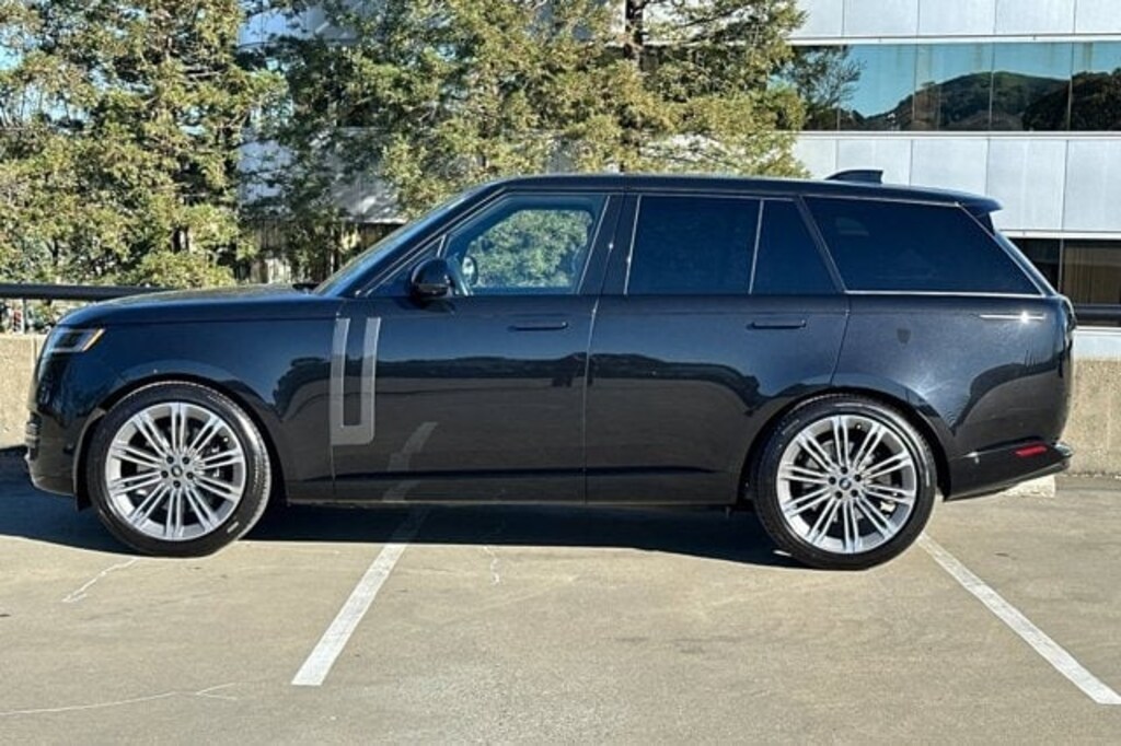 Certified 2025 Land Rover Range Rover SE SUV